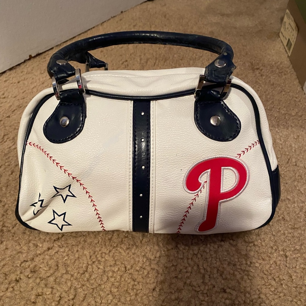 Phillies purse